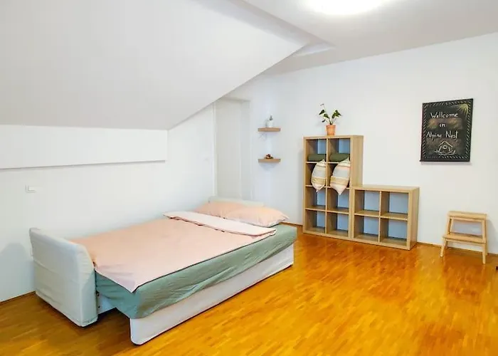 Alpine Nest アパート